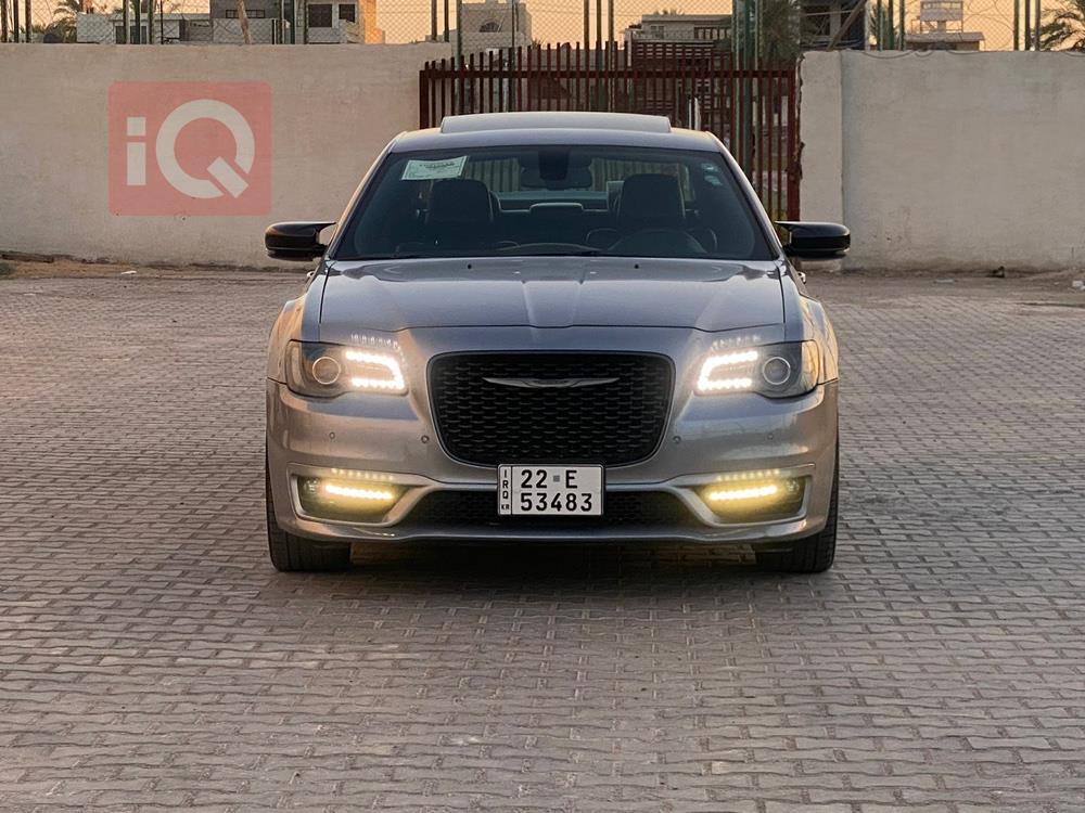 كرايسلر 300